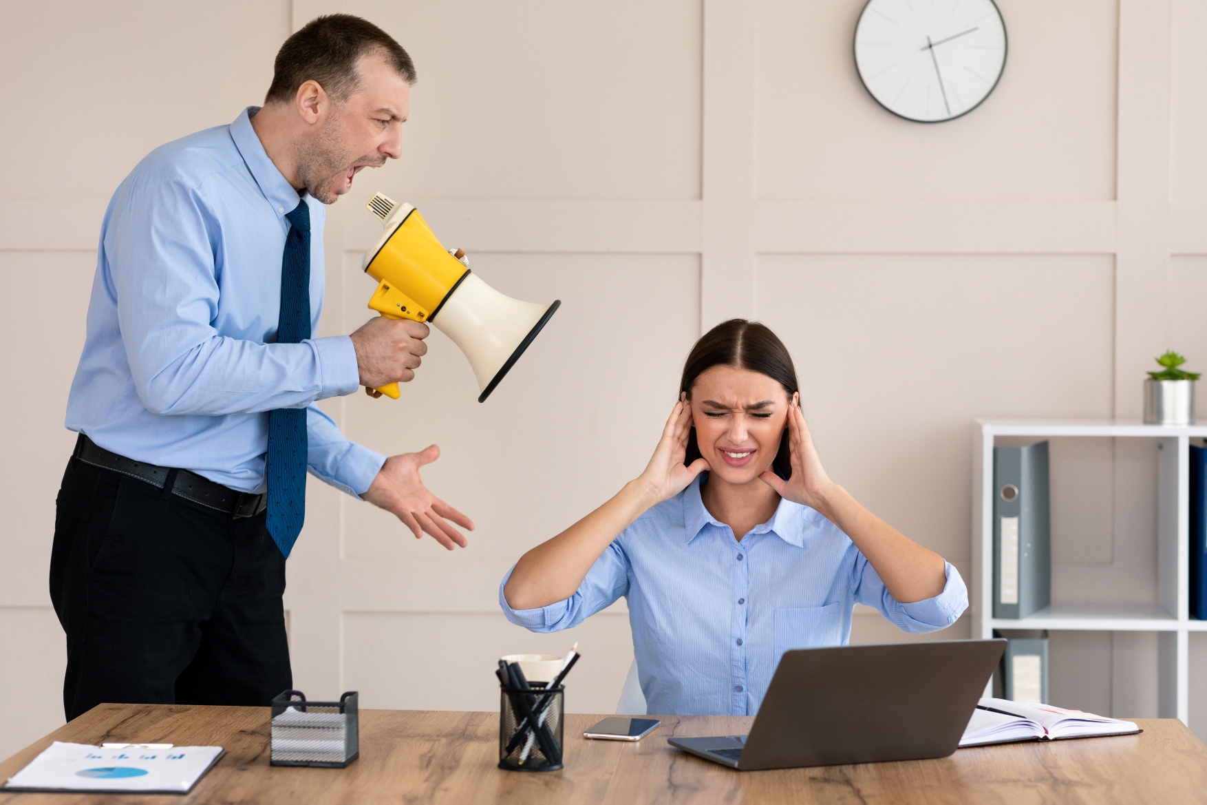 Molestie, violenze e aggressioni sul lavoro: come valutare e gestire il rischio?